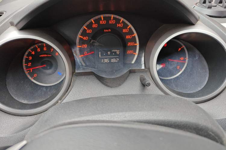 Used Honda Fit 2008 1.3L manual comfort version