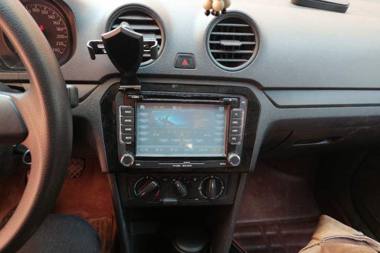 Used Volkswagen Jetta 2013 1.6L Manual Fashion Edition