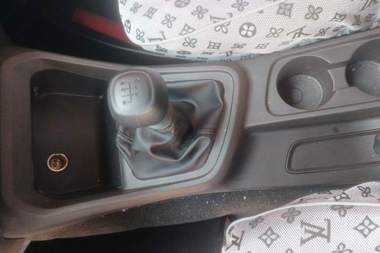 Used Wuling Hongguang V 2022 1.5L Enjoy Edition Electric-Powered LAR