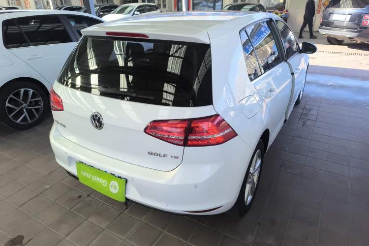 Used Volkswagen Golf 2015 1.4TSI Automatic Luxury Model
