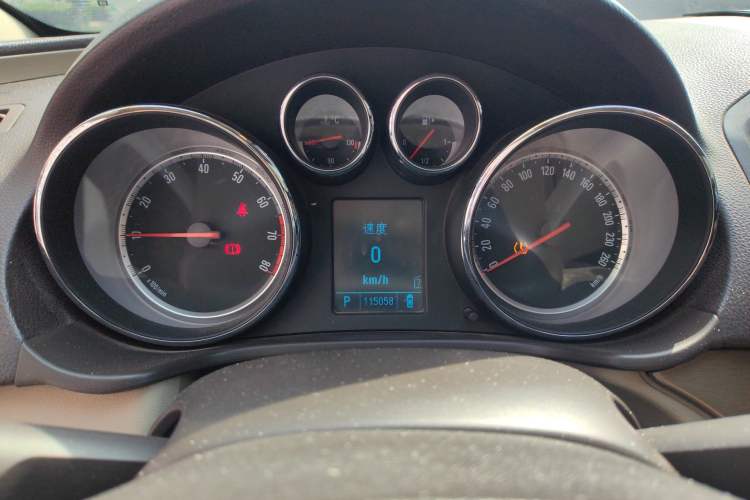 Used Buick Regal 2009 2.0L Elite Edition Instrument Cluster
