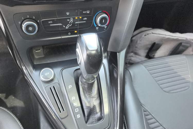 Used Ford Focus 2018 Sedan Classic 1.6L Automatic Trendy SmartDrive Edition