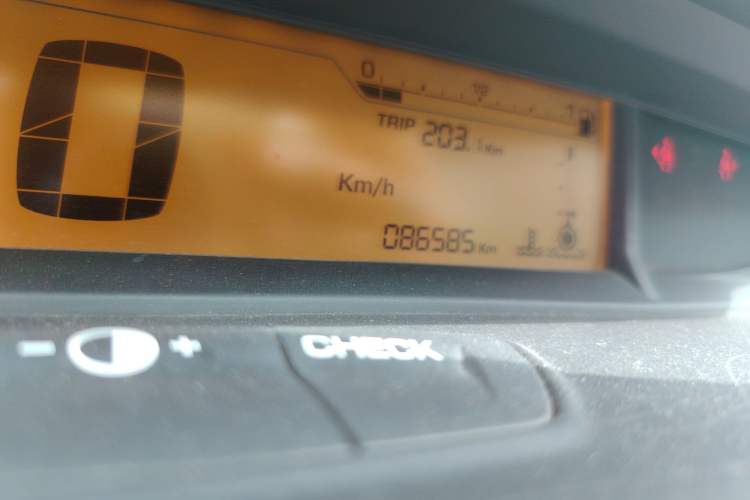 Used Citroen C-Quatre 2016 Classic Sedan 1.6L Manual - Premium Version Odometer Close Up