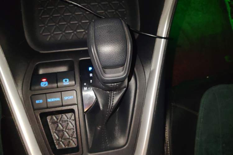 Used Toyota RAV4 2021 2.0L CVT Two-Wheel Drive Urban Edition