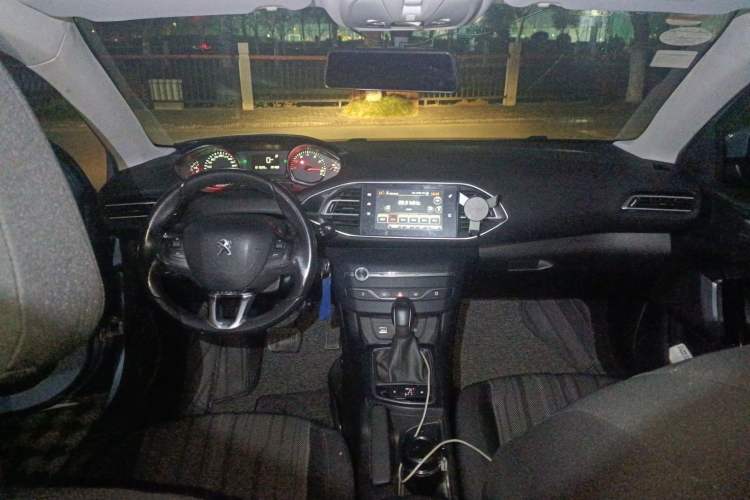 Used Peugeot 308S 2015 1.2T Automatic Jingchi Edition
