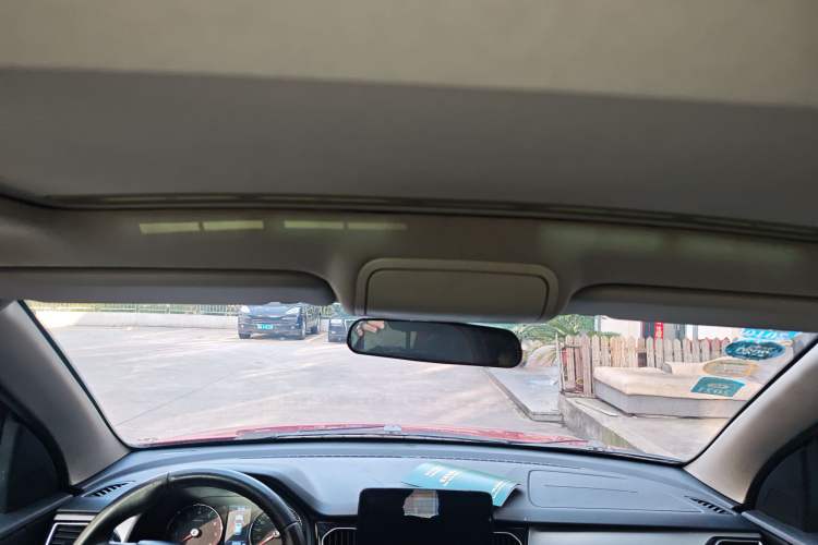 Used FAW Senya R7 2017 1.6L Automatic Prestige Model
