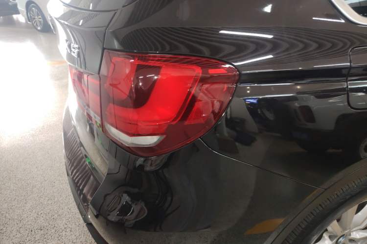 Used BMW X5 (Parallel Import) 2014 xDrive35i M Sport U.S. specification
