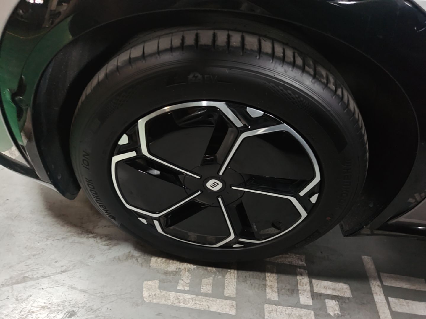 Xiaomi Auto YU7 2025 Ultra-Long Range All-Wheel Drive Pro Version — снимка 10