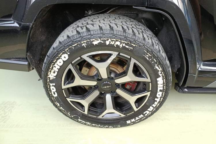 Used Formula Leopard 8 2025 Smart & Brave Flagship Edition 7 Seats
