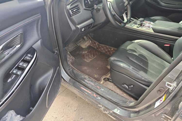 Used CHANGAN OSHAN X7 2020 1.5T Automatic Parking with Facial Recognition – Spacey & Carefree Edition Driver Seat