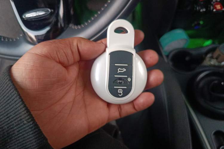 Used MINI Countryman 2018 1.5T COOPER ALL4 Artist Vehicle Key