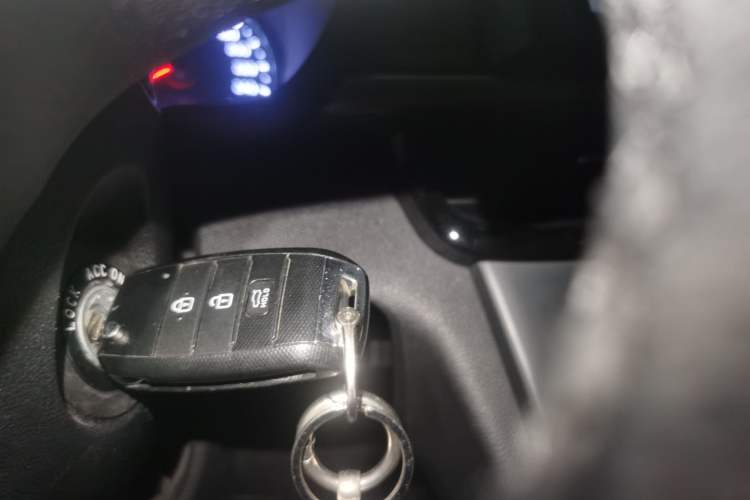 Used Kia K5 2016 2.0L Automatic GLS