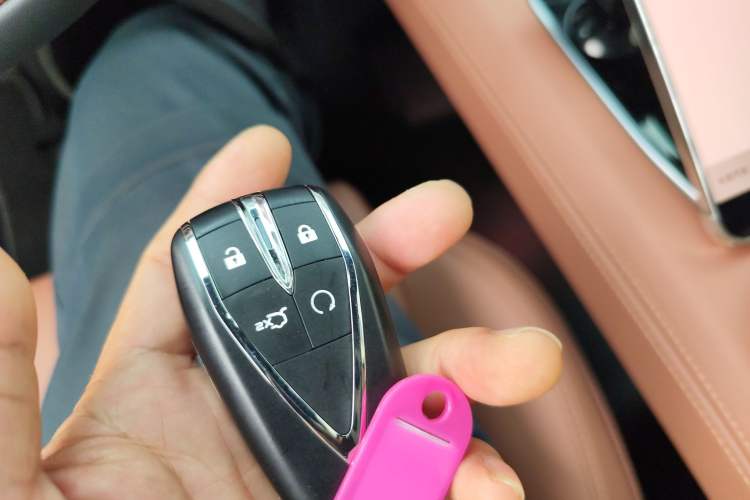 Used CHANGAN UNI-Z 2025 1.5T Premium Edition Interior 1