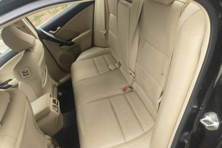 Used Honda Spirior 2013 2.0L Prestige Edition