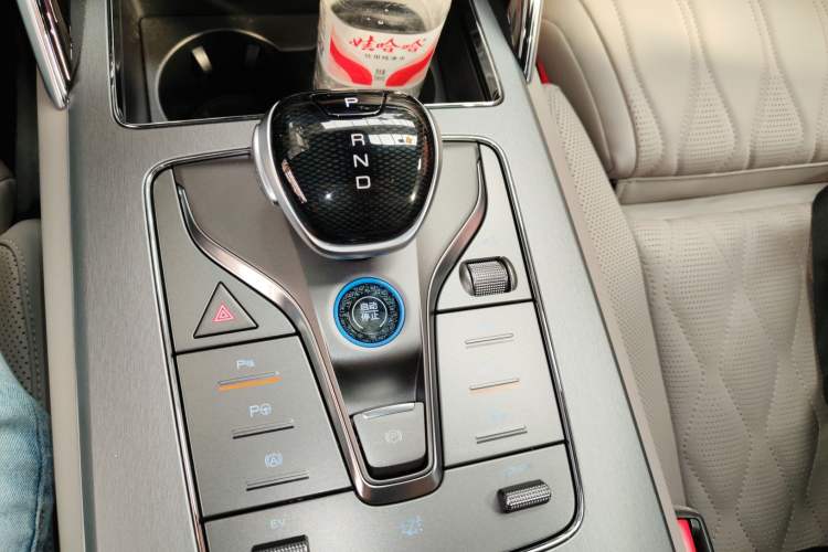 Used BYD Tang New Energy 2025 DM-i 115KM Flagship Model
