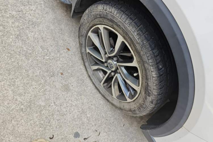 Used Baojun 730 2019 1.5T Manual Fashion Model 7-seater National V
