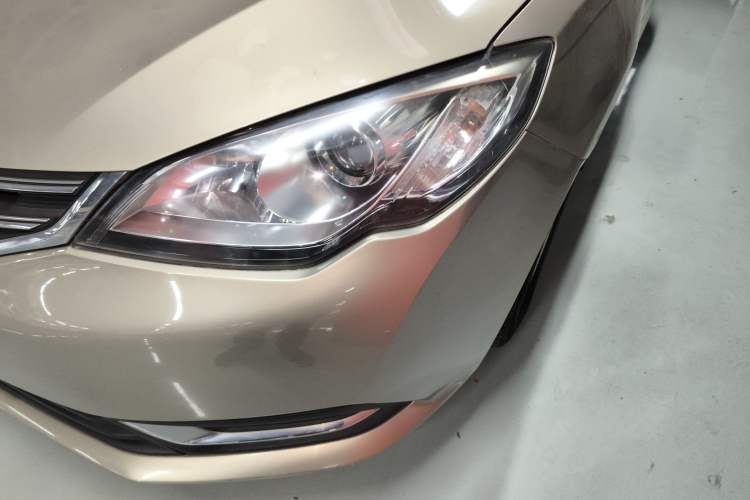 Used Roewe 360 2015 1.5L Manual Elite Edition Left Front Headlight