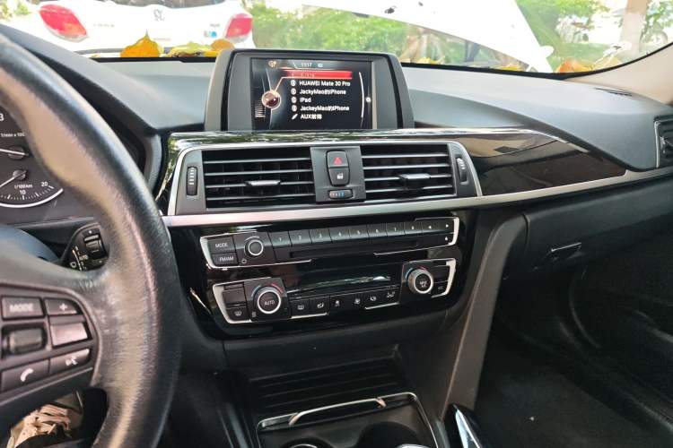 Used BMW 3 Series 2017 320Li Fashion Model
