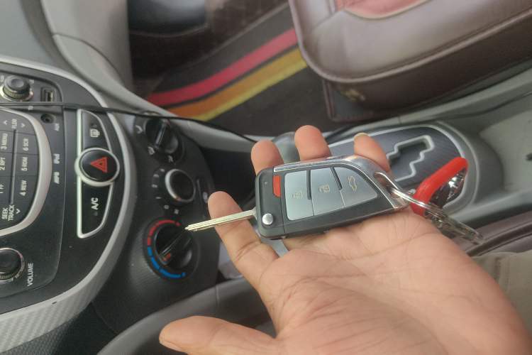 Used Hyundai Verna (older generation) 2013 Sedan 1.4L Automatic Standard GL Model
