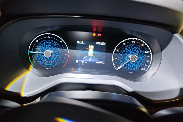 Used Hongqi E-QM5 2022 431 km Charge & Enjoy Edition