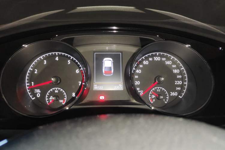 Used Volkswagen Lamando 2017 280TSI DSG Luxury Edition
