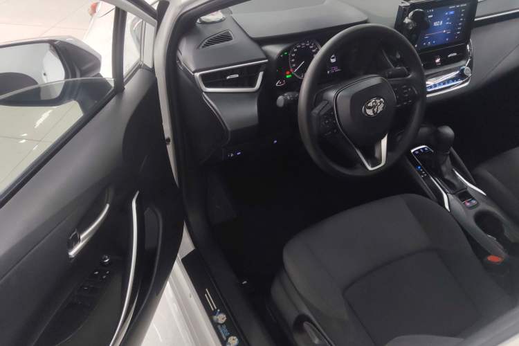 Used Toyota Levin 2022 Dual-Engine 1.8H E-CVT Luxury Edition
