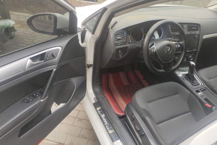 Used Volkswagen Golf 2020 280TSI DSG Comfort Version
