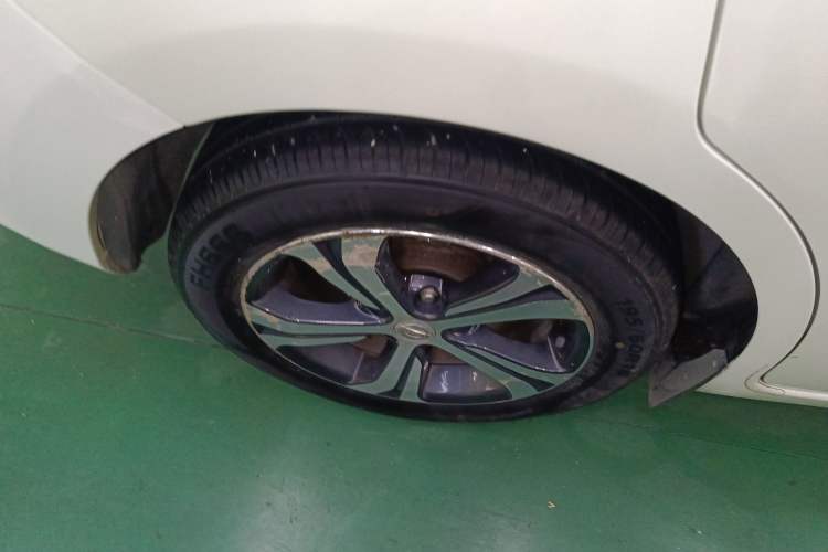 Used Nissan Tiida 2016 1.6L CVT Smart Drive Edition Right Rear Wheel Hub