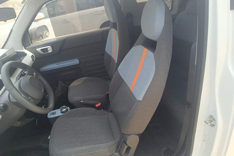 Used Geely Galaxy Panda 2024 Panda Mini 200km Endurance Bear
