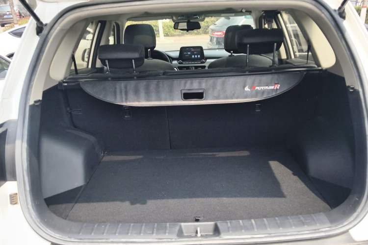 Used Kia Sportage R 2019 2.0L Automatic Smart Luxury Edition Trunk