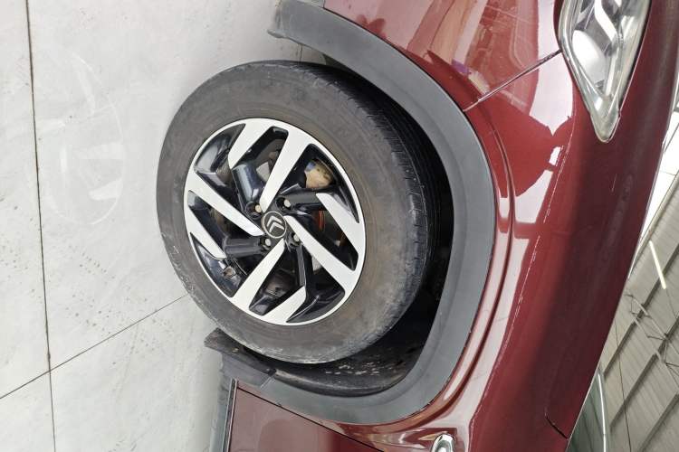 Used Citroen C3-XR 2015 1.6L Manual Pioneer Model Left Front Wheel Hub