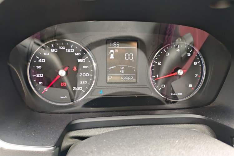 Used Roewe RX5 2018 20T Two-Wheel Drive Automatic Flagship Edition
