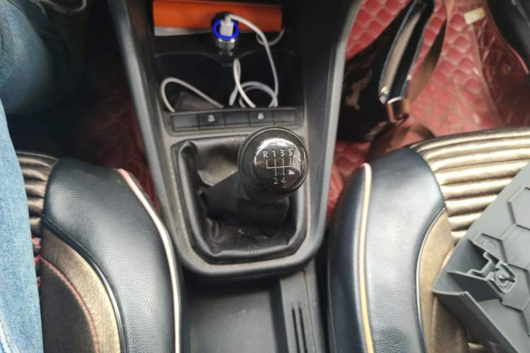 Used Volkswagen Santana 2019 1.5L Manual Fashion Edition China VI Standard Gear Lever