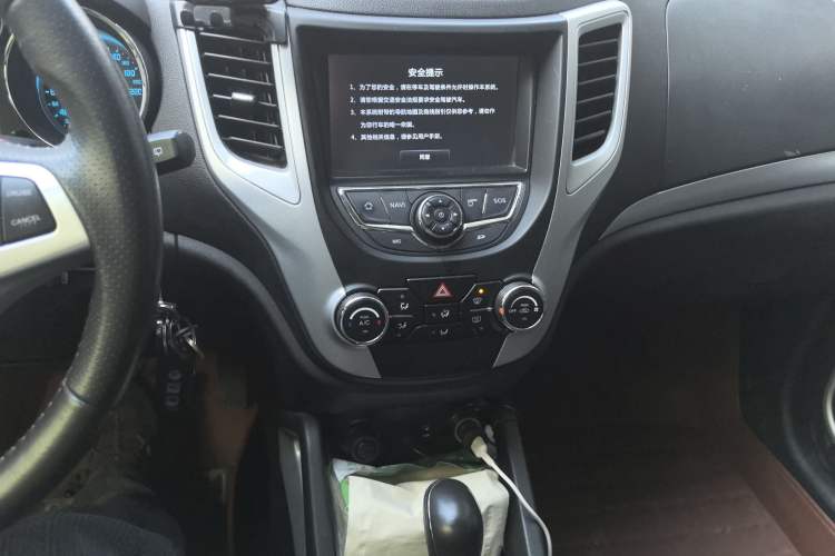 Used Changan CS35 2014 1.6L Automatic Luxury Navigation Model China IV Standard