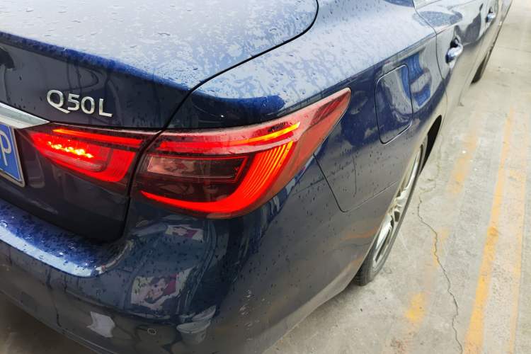 Used Infiniti Q50L 2018 2.0T Enjoyment Version China VI Standard Right Rear Taillight