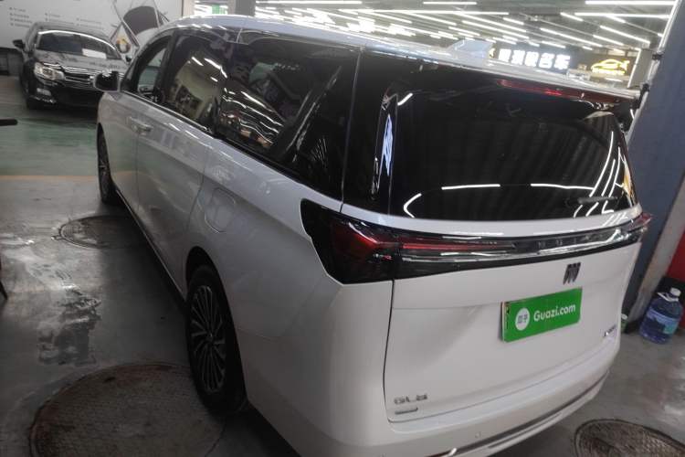 Used Buick GL8 New Energy 2025 Lu Shang Smart Enjoyment Edition 7-Seater