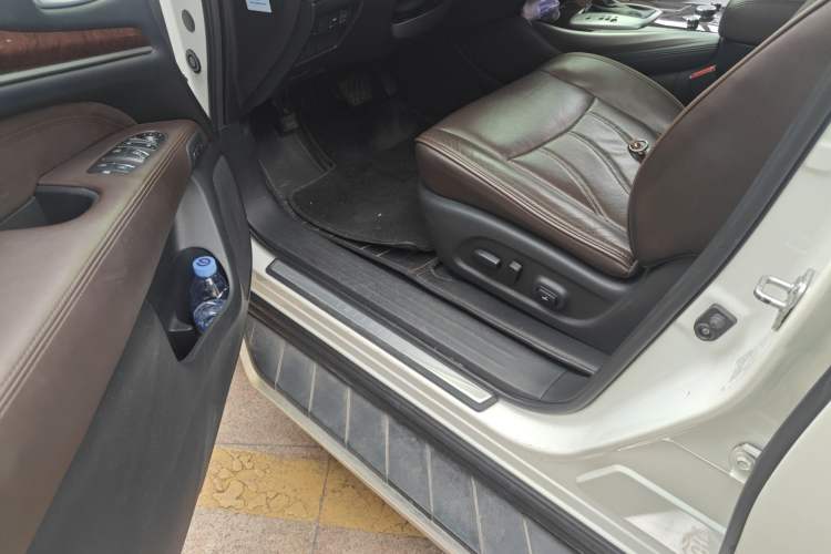 Used Infiniti QX60 2014 2.5 S/C Hybrid Two-Wheel Drive Excellence Edition Driver Seat