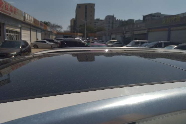 Used Volkswagen Tiguan L 2018 330TSI Automatic Two-Wheel Drive Luxury Edition