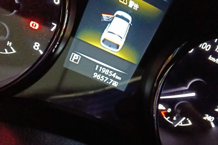 Used Nissan Qashqai 2016 2.0L CVT Deluxe Edition