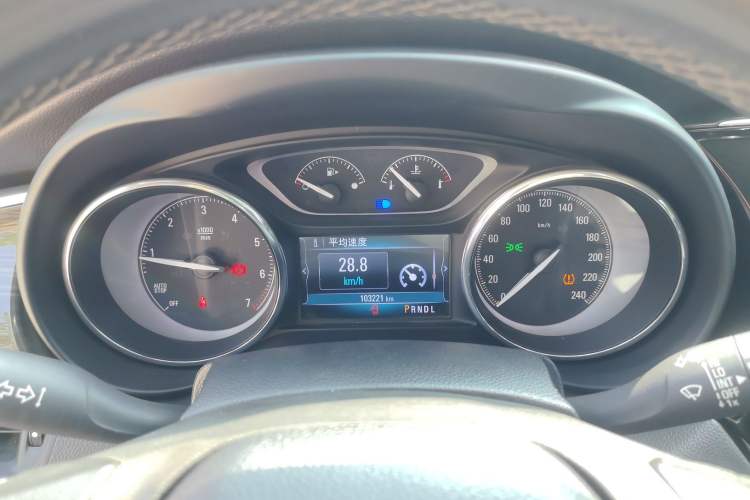 Used Buick Envision 2018 20T Two-Wheel-Drive Elite Model Instrument Cluster