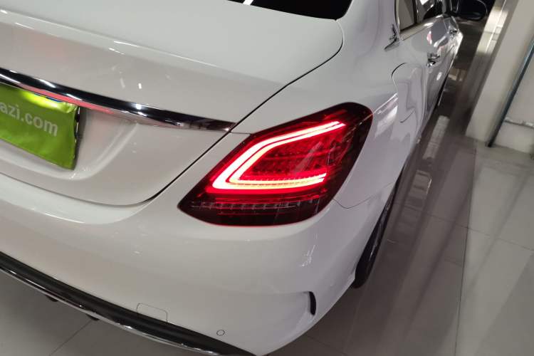 Used Mercedes-Benz C-Class 2021 C 200 L Fashion Edition Sport Version Right Rear Taillight