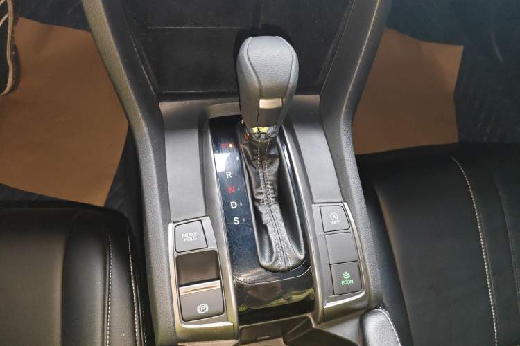 Used Honda Civic 2021 HATCHBACK 220TURBO CVT Trendy Cool Edition