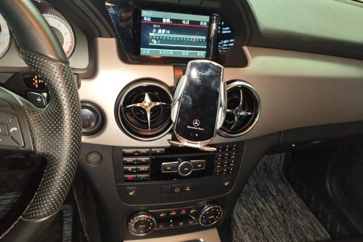 Used Mercedes-Benz GLK-Class 2013 Facelift GLK 300 4MATIC Fashion Edition