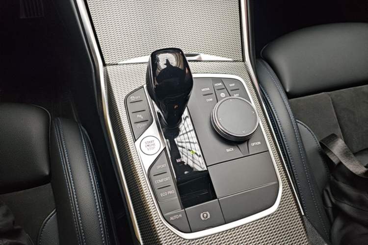 Used BMW 4 Series 2022 425i Gran Coupe M Sport Night Edition Gear Lever