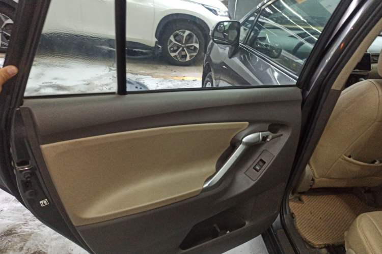 Used Toyota Verso 2014 Starlight 180E CVT Elite Edition