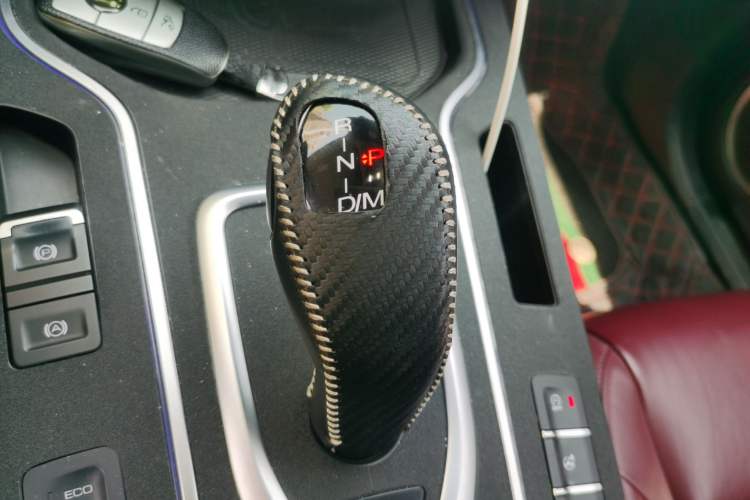 Used Wey VV7 2019 Upgraded Model 2.0T Flagship Version China VI
