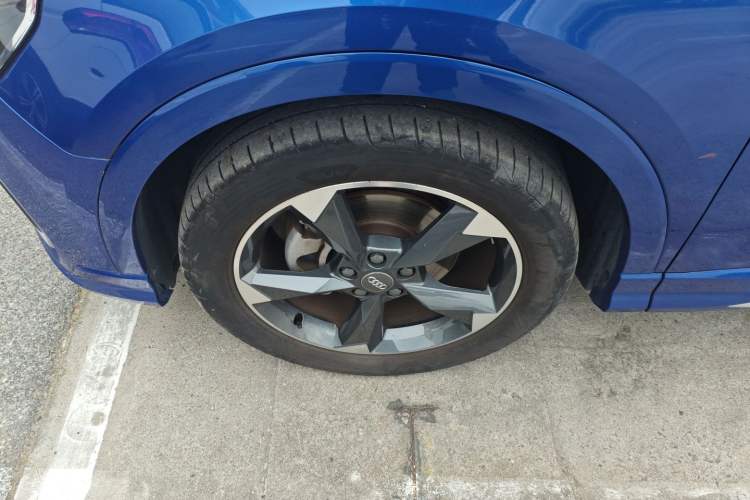 Used Audi Q3 2019 40 TFSI Fashion Dynamic Model