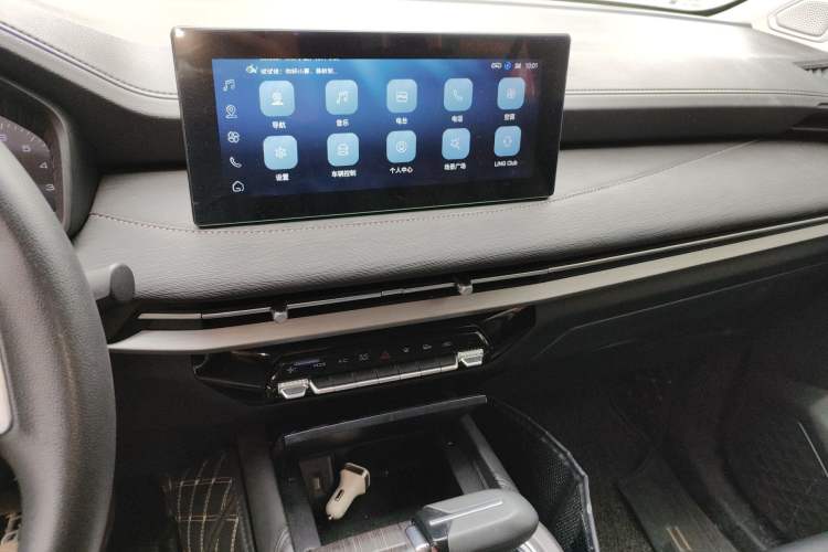 Used Wuling Jiachen 2022 1.5T CVT Smart Luxury Version
