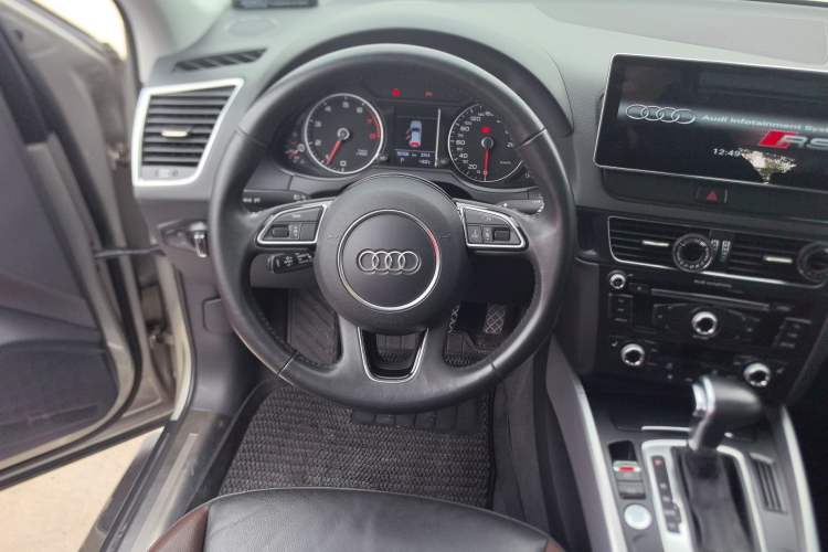 Used Audi Q5 2017 Plus 40 TFSI Technology Model