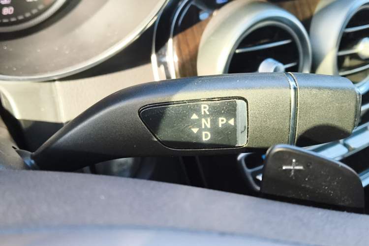 Used Mercedes-Benz GLC 2017 GLC 260 4MATIC Luxury Model
